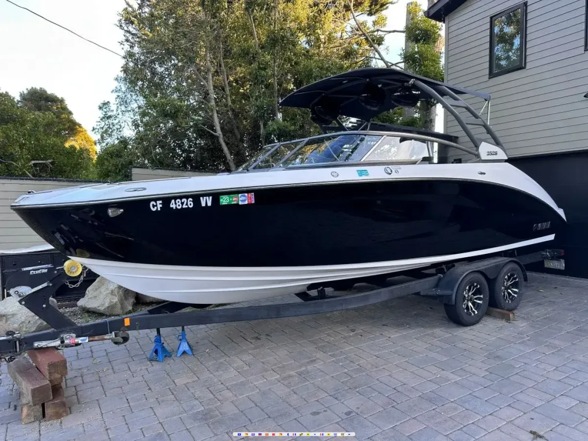 Yamaha 252S 