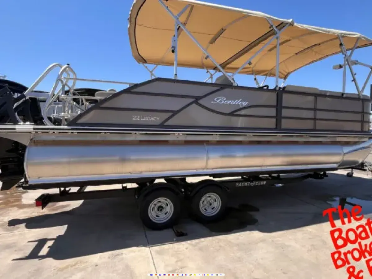 2025 bentley legacy 220 quad swingback tripletoon be52981 22 