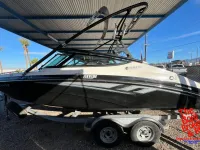 Yamaha 212x jet boat 
