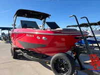 Heyday H22 wake boat