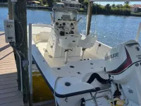 Mako Bayshark 2100