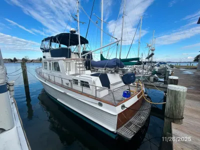 Grand Banks Classic 