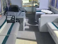 Sun Tracker Party hut 