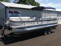 Harris 240 Super Sunliner Pontoon 