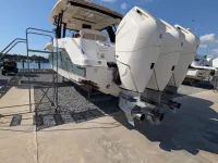 Boston Whaler 350 Realm