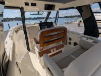 Boston Whaler 350 Realm
