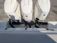 Boston Whaler 350 Realm