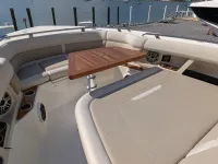 Boston Whaler 350 Realm