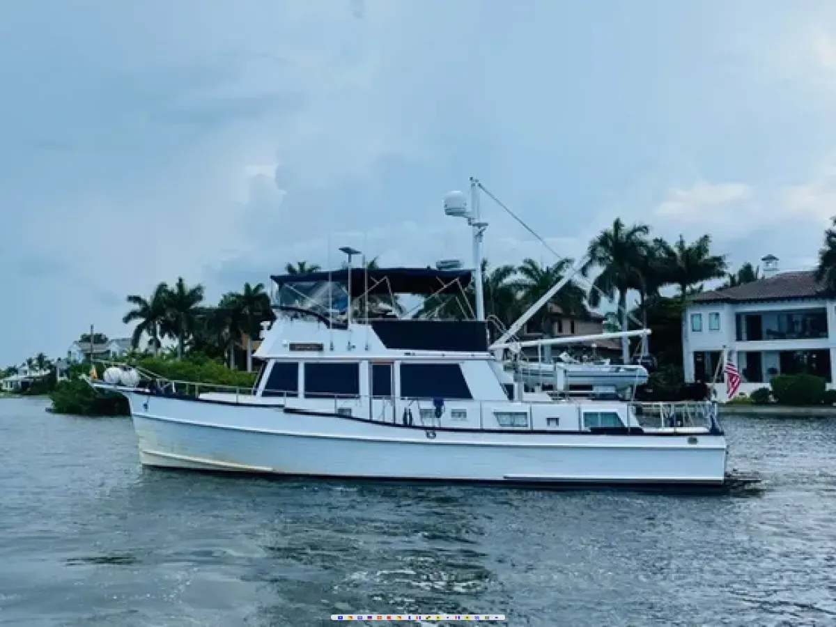 Grand Banks Classic 