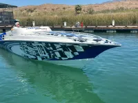 Fountain 38’ Lightning  
