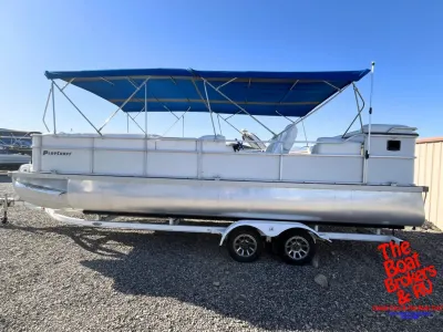 Playcraft 24' tritoon 