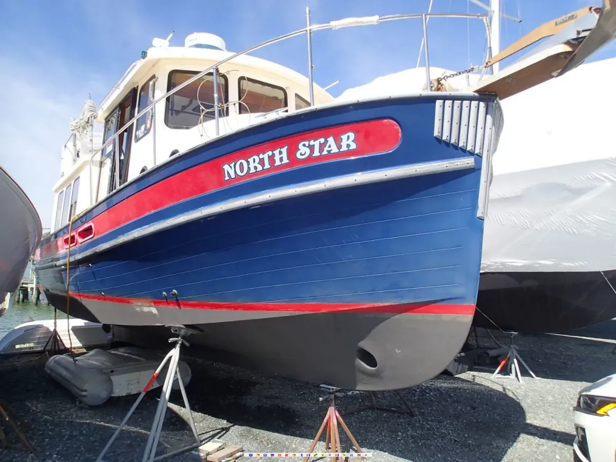 Nordic Tug Pilothouse Trawler 32 