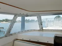 Bertram Fly Bridge Cruiser 