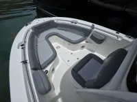 NauticStar 2602 Legacy 