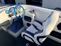 Cobra Razor Open-bow Mid-cabin 