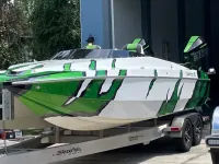 Liberator 25' Cat  
