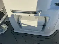 Hurricane Sun Deck 2400 OB
