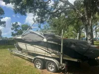Sea Ray 220 Bow Rider