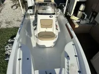 NauticStar 2140 Sport Shallow Bay 