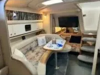 Sea Ray 330 Express Cruiser 
