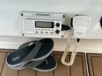 Sea Ray 330 Express Cruiser 