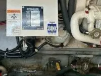Sea Ray 330 Express Cruiser 
