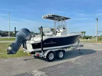 NauticStar 2102 Legacy