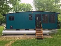 Custom 25 Hadlee Houseboat