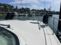 Sea Ray 400 Sedan Bridge