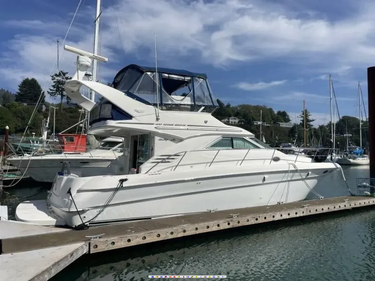 Sea Ray 400 Sedan Bridge 