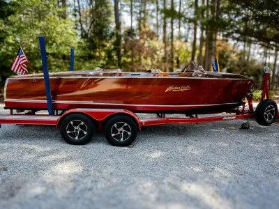 Custom 19 