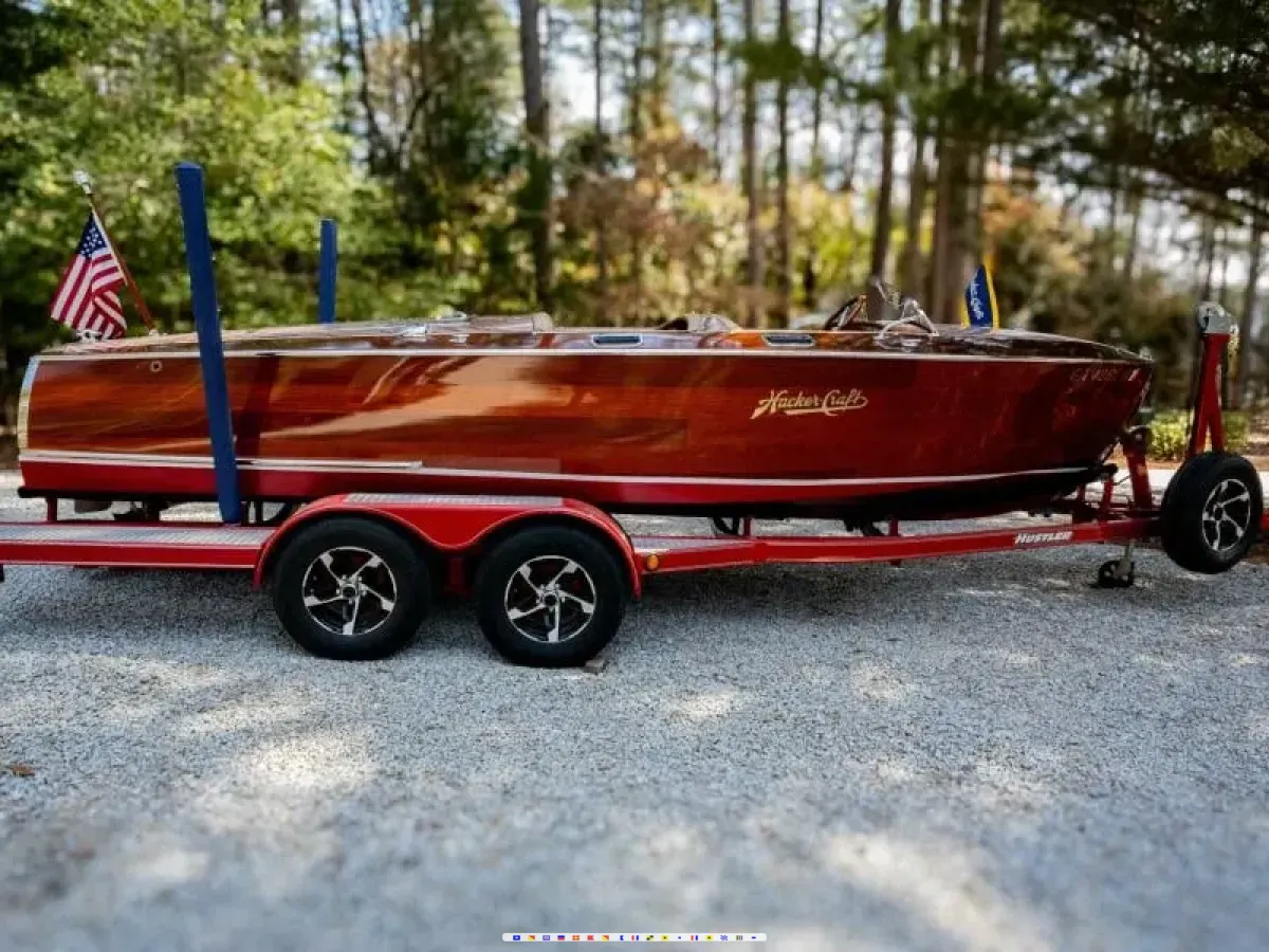 Custom 19 