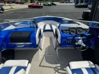 Glastron Gt225