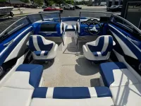 Glastron Gt225