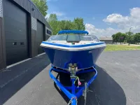 Glastron Gt225