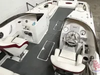 Nordic 26 deck boat