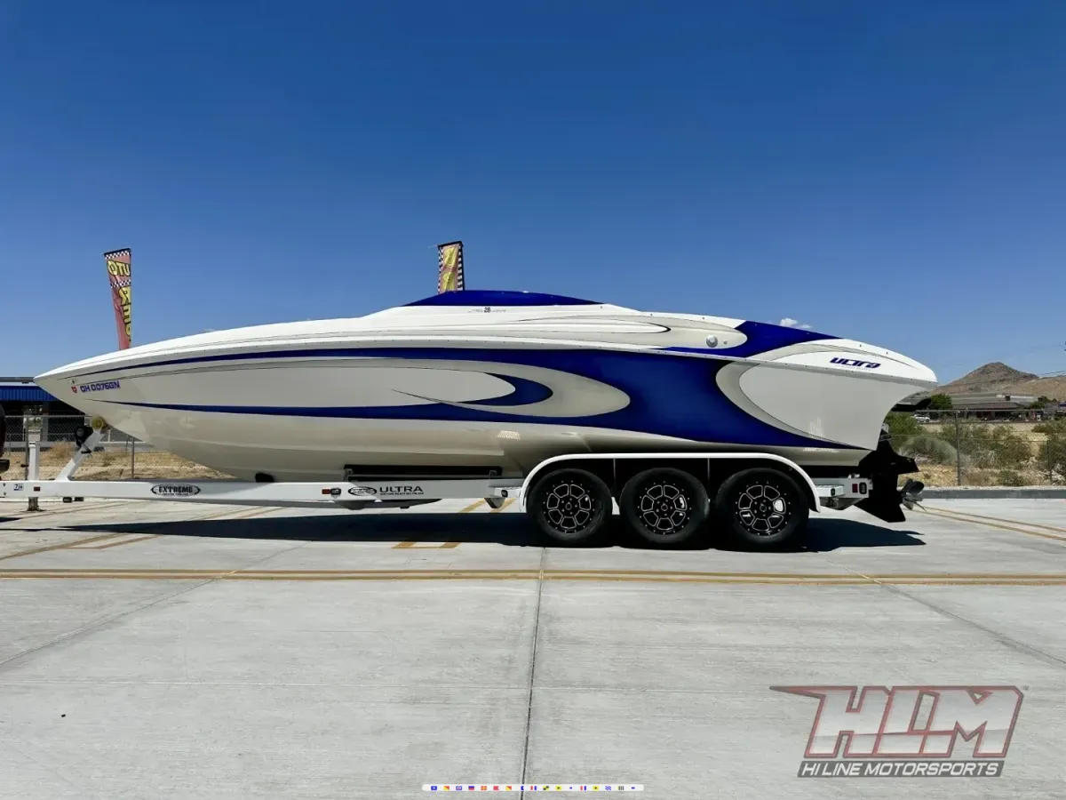 Ultra Custom Boats 28 Stealth 