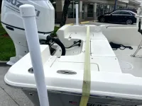 Bulls Bay 2000 center console 