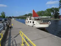 American Tug Benford Fantail 38 trawler