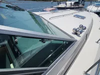 Sea Ray Express Cruiser 390 Express 