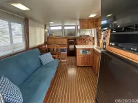 Mainship 400 Trawler