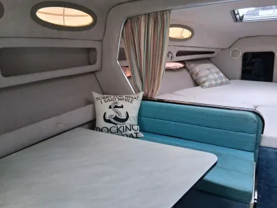 Celebrity 290 Sport Cruiser 