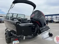 Lowe 1900 fish & ski