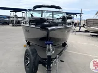 Lowe 1900 fish & ski