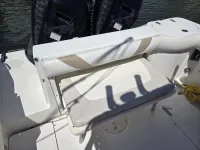 Boston Whaler Outrage 270 