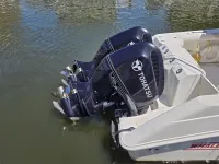 Boston Whaler Outrage 270 
