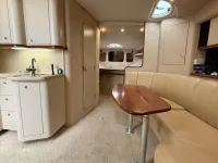 Cruisers 3672 Express 