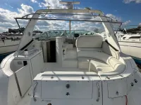 Cruisers 3672 Express 