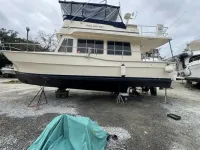 Mainship 400 Trawler