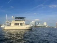 Mainship 400 Trawler